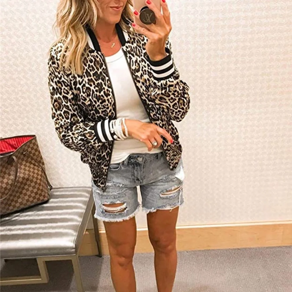 Womens Leopard Print Satin Bomber in Black Combo sz large EUC - Picture 1 of 4